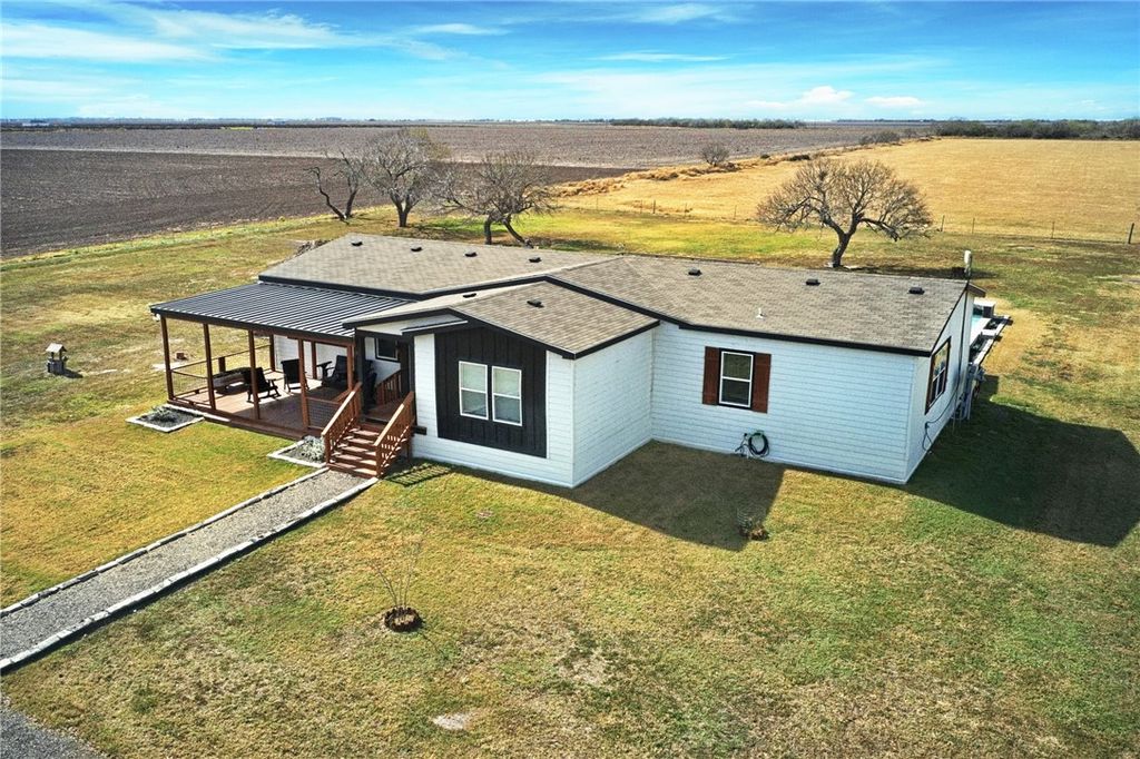 7017 County Road 2253, Sinton, TX 78387