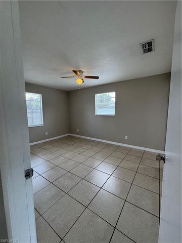 1112 Gifford AVE S, Lehigh Acres, FL 33936