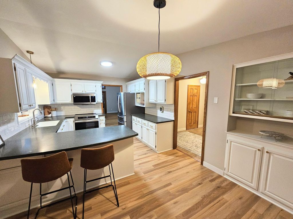 13762 93rd Place N, Maple Grove, MN 55369 — photo 2