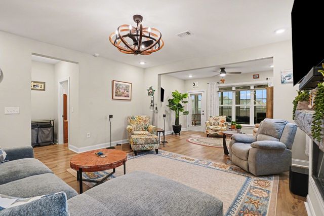 5260 Lucy Way, Myrtle Beach, SC 29579