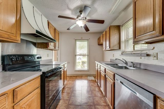 3702 Lofland Lane, Rowlett, TX 75088