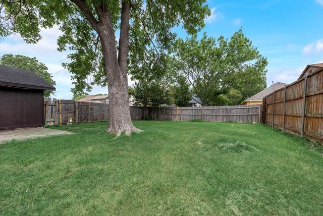 3702 Lofland Lane, Rowlett, TX 75088