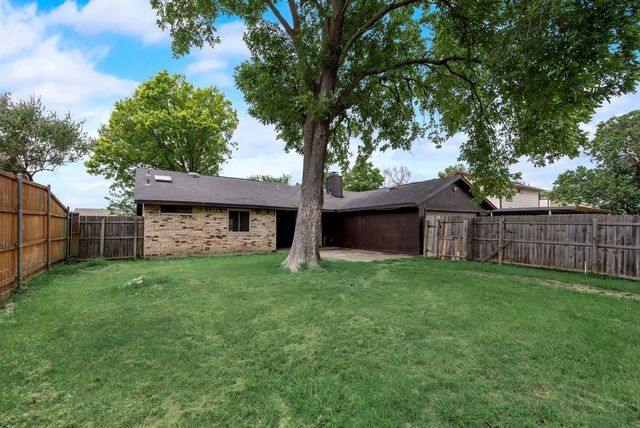 3702 Lofland Lane, Rowlett, TX 75088