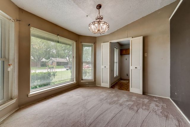 3702 Lofland Lane, Rowlett, TX 75088