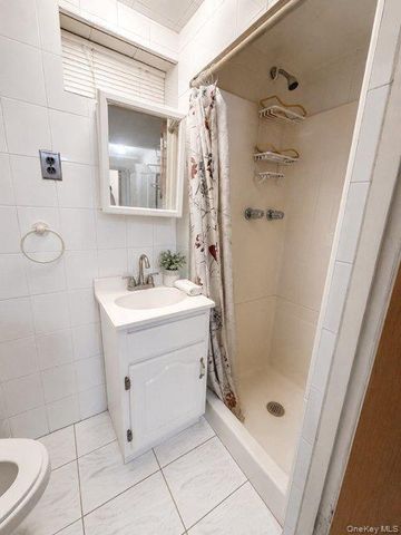 9440 Springfield Boulevard, Queens Village, NY 11428