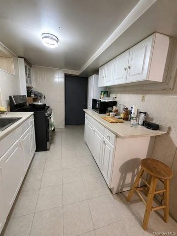 9440 Springfield Boulevard, Queens Village, NY 11428