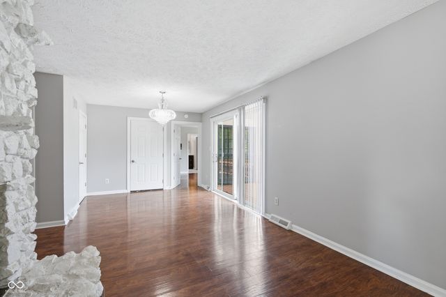 8536 Bradford Road, Avon, IN 46123