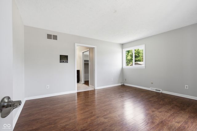 8536 Bradford Road, Avon, IN 46123