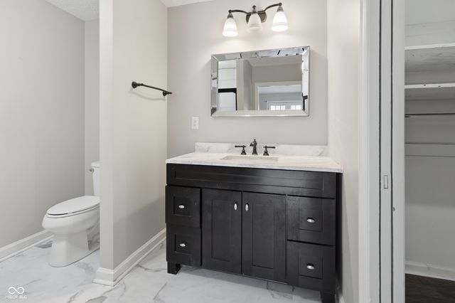 8536 Bradford Road, Avon, IN 46123