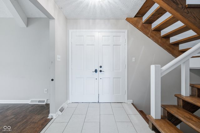 8536 Bradford Road, Avon, IN 46123