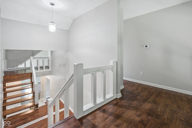 8536 Bradford Road, Avon, IN 46123