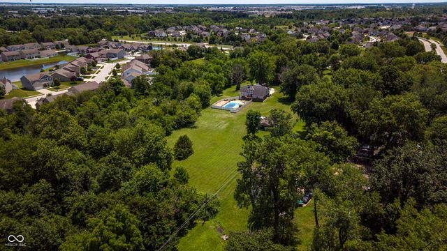 8536 Bradford Road, Avon, IN 46123