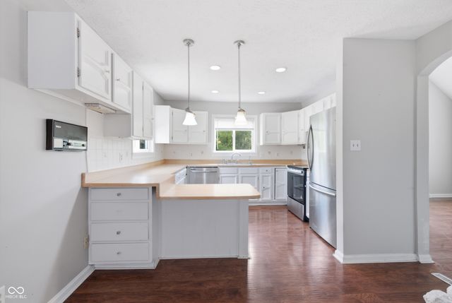8536 Bradford Road, Avon, IN 46123