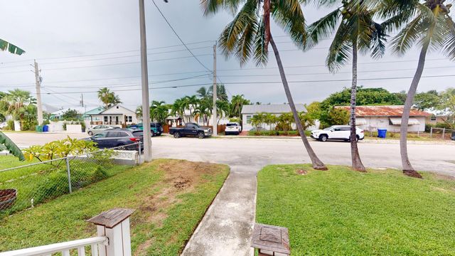 2016 Fogarty Avenue, Key West, FL 33040