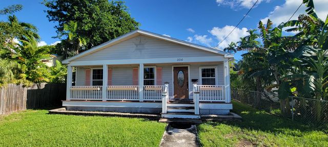 2016 Fogarty Avenue, Key West, FL 33040