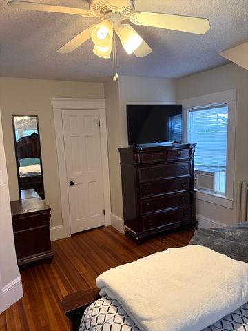153 Edgewood Ave, Longmeadow, MA 01106