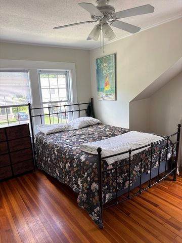 153 Edgewood Ave, Longmeadow, MA 01106