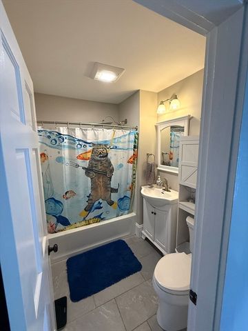 153 Edgewood Ave, Longmeadow, MA 01106