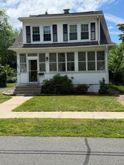 153 Edgewood Ave, Longmeadow, MA 01106