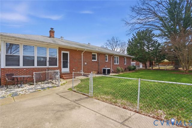 7387 Barnette Ave, Mechanicsville, VA 23111