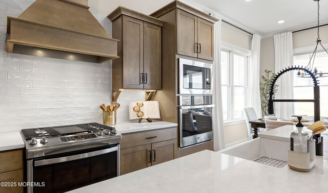 36 Freesia Drive, Manalapan, NJ 07726