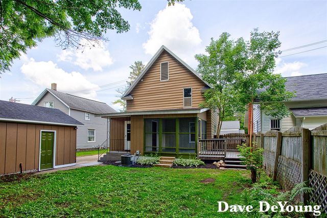 223 North Street, Allegan, MI 49010