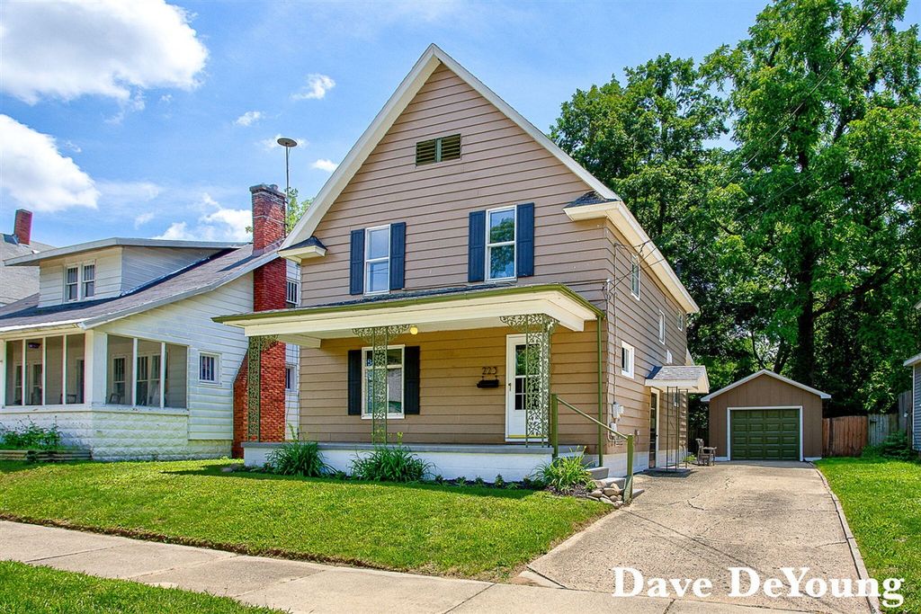 223 North Street, Allegan, MI 49010