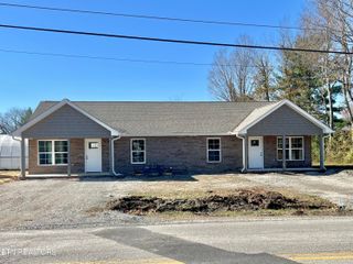 317 Storie Ave, Crossville, TN 38555