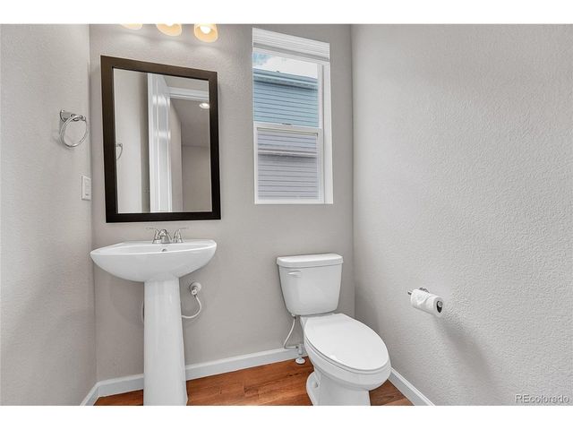 8911 Eagle River St, Littleton, CO 80125