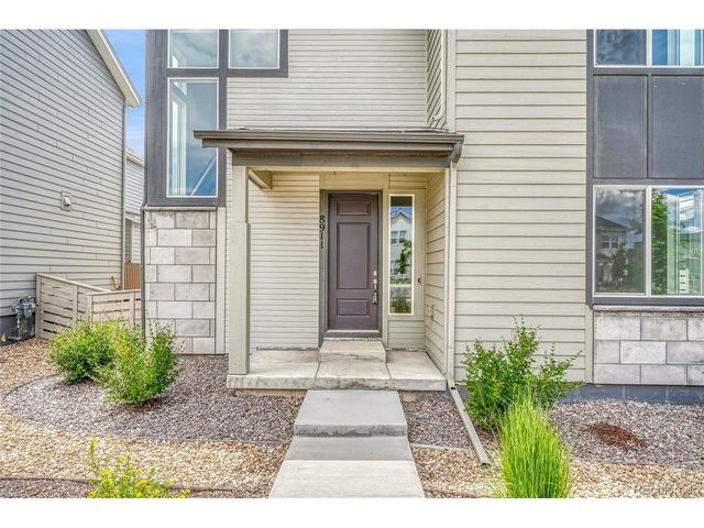 8911 Eagle River St, Littleton, CO 80125