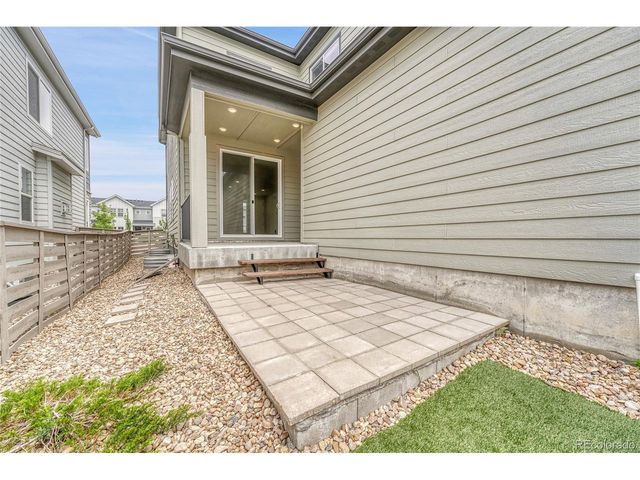 8911 Eagle River St, Littleton, CO 80125