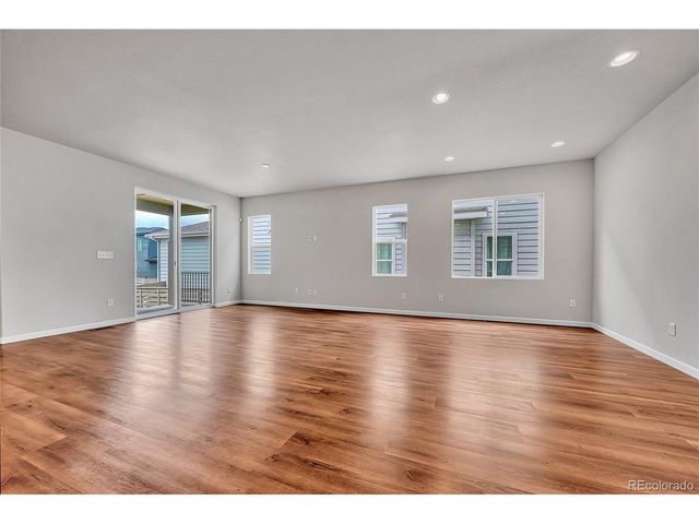 8911 Eagle River St, Littleton, CO 80125