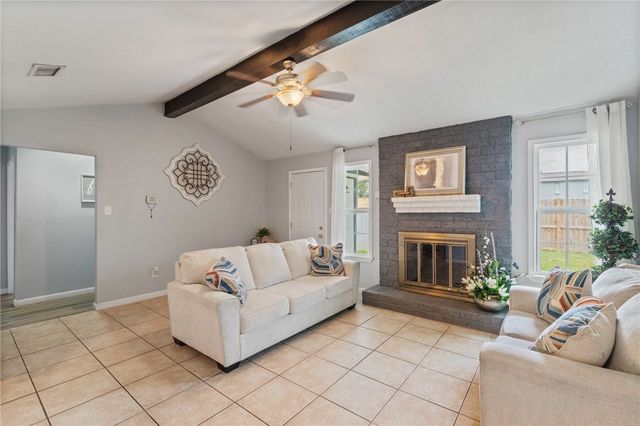 5853 Crestmore Dr, Corpus Christi, TX 78415
