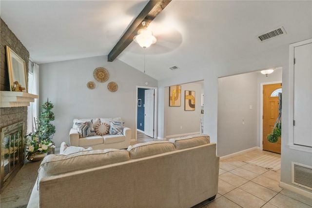 5853 Crestmore Dr, Corpus Christi, TX 78415