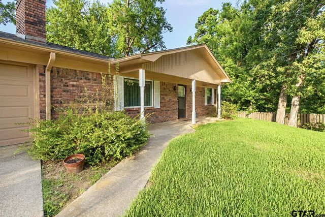 1817 Suanne Drive, Tyler, TX 75701