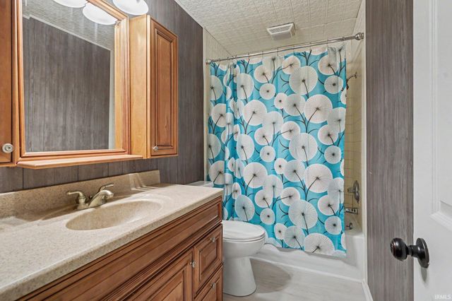18304 Cypress Drive, South Bend, IN 46637