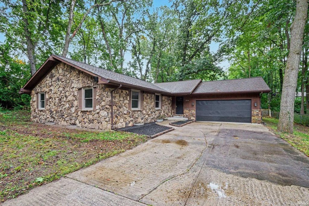 18304 Cypress Drive, South Bend, IN 46637