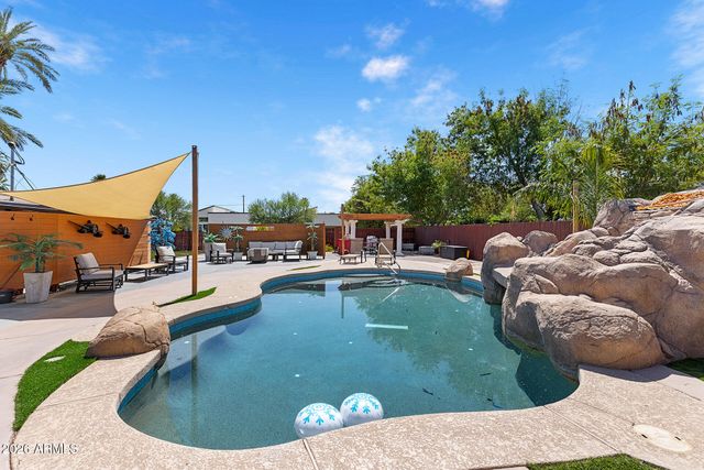 2348 N 28TH Place, Phoenix, AZ 85008