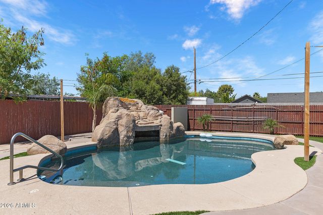2348 N 28TH Place, Phoenix, AZ 85008