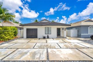 9799 NW 128th Ln, Hialeah Gardens, FL 33018