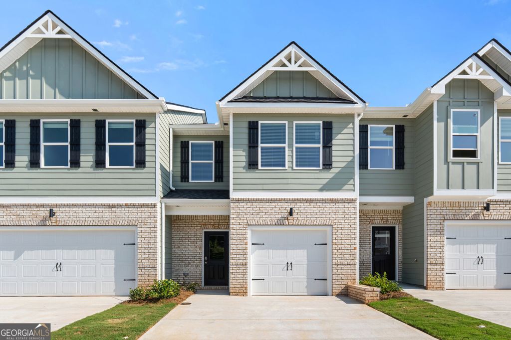 8312 Columbia Court, Palmetto, GA 30268 — exterior