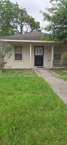 11807 Greenmesa Drive, Houston, TX 77044