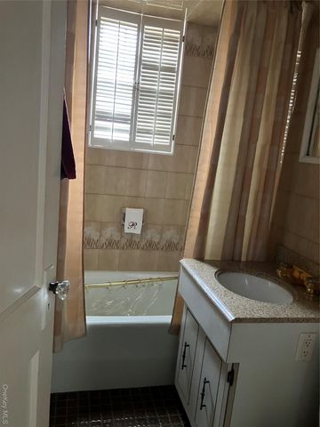 167 Cedar Road E, Mastic Beach, NY 11951