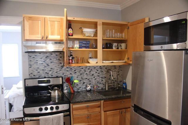 306 2ND ST, 3 3, Mullan, ID 83846