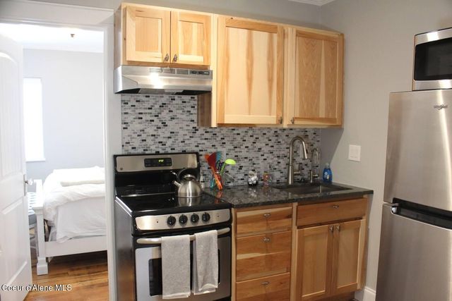 306 2ND ST, 3 3, Mullan, ID 83846