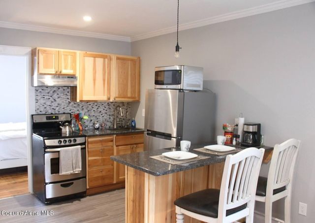 306 2ND ST, 3 3, Mullan, ID 83846