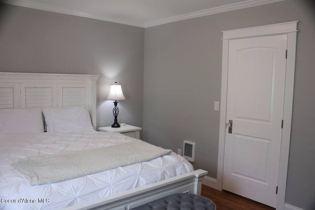 306 2ND ST, 3 3, Mullan, ID 83846