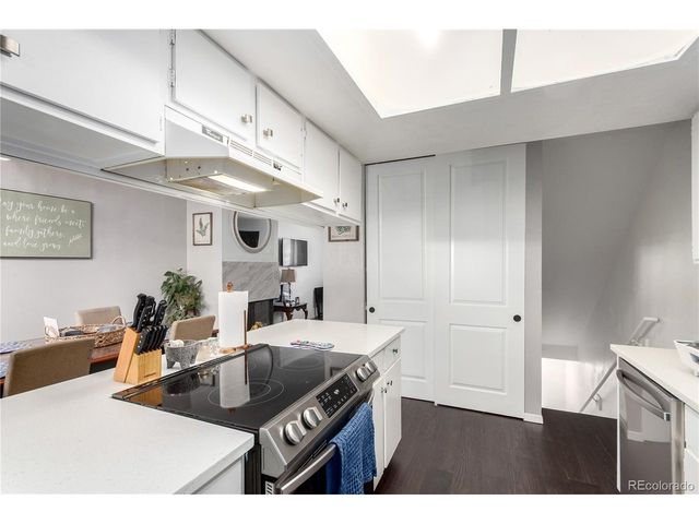 1977 S Oakland Way, Aurora, CO 80014