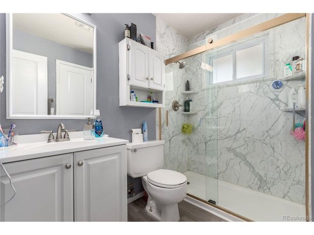 1977 S Oakland Way, Aurora, CO 80014