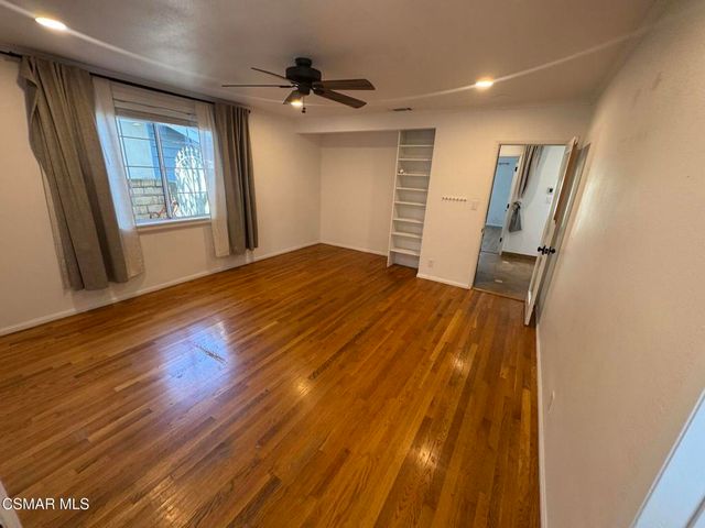 7358 Jumilla Avenue, Winnetka, CA 91306
